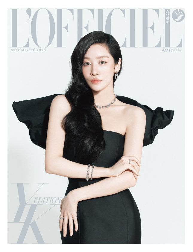 L'OFFICIEL MAGAZINE SPECIAL ISSUE COVER B (INNER PAGE: TXT HUENINGKAI) - COKODIVE
