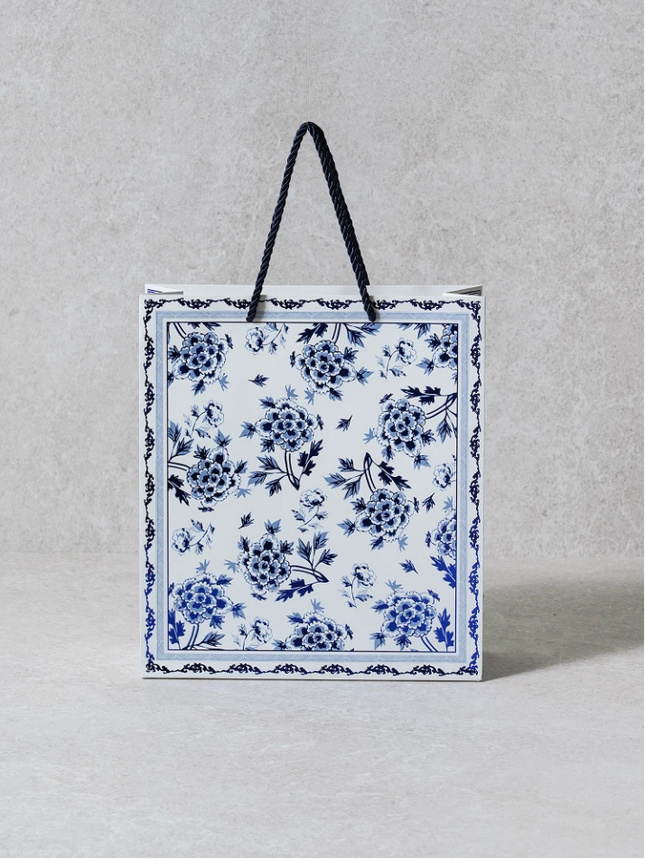 TRADITIONAL GIFT BAG (BLUE & WHITE) - COKODIVE
