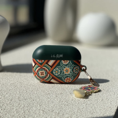 DANCHEONG WIRELESS EARBUD CASE - COKODIVE