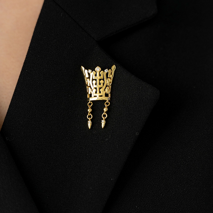 GOLDEN CROWN PIN BADGE - COKODIVE