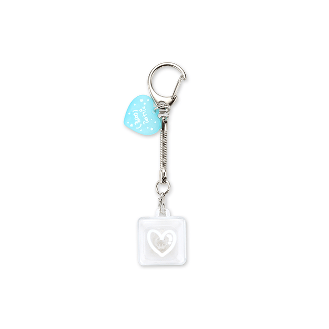 HEARTS2HEARTS - FOCUS 1ST MINI ALBUM OFFICIAL MD KEY CAP KEYRING - COKODIVE