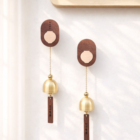 MOON JAR WOODEN WIND CHIME DOOR BELL - COKODIVE