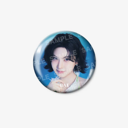 NMIXX - 1ST WORLD TOUR IN JAPAN OFFICIAL MD PHOTO BADGE - COKODIVE