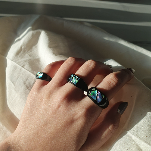 MOTHER OF PEARL RING FRAGMENT OF LIGHT - COKODIVE