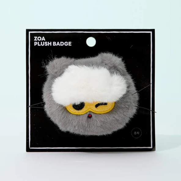 ZO&FRIENDS - ZOA SIGNATURE WINK PLUSH BADGE - COKODIVE