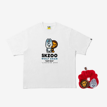 STRAY KIDS - BAPE X STRAY KIDS WOLF CHAN BABY MILO TEE M (BANGCHAN) + SCRUNCHIES (RED) SET - COKODIVE