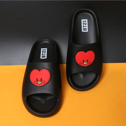 HAPPY FUR CHARACTER MD TATA / 230 BT21 BABY JOY SLIPPERS